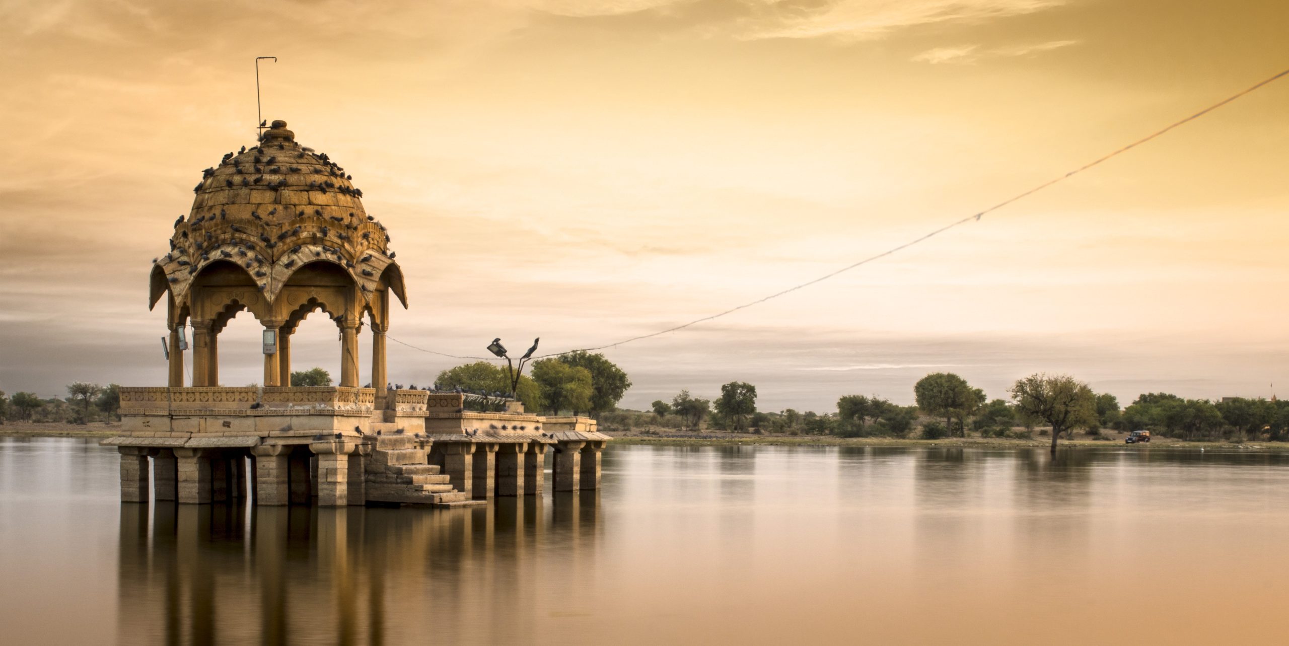 Gadisar-Lake.jpg